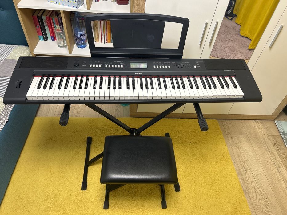 Pian / Orga Yamaha PSR-E353