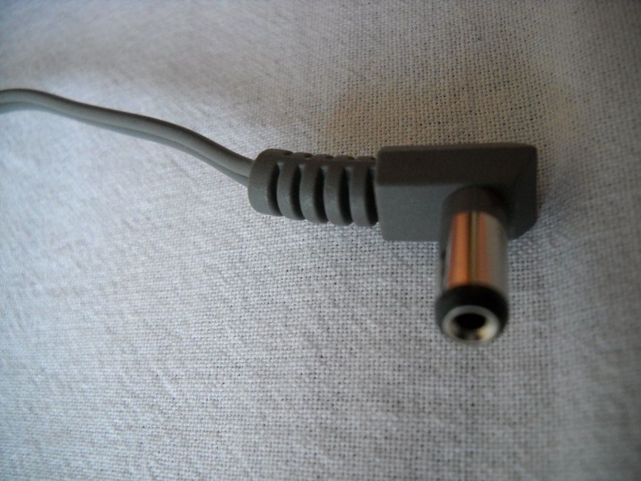 Продавам захранване „Panasonic“ за безжичен телефон, принтер, скенер..