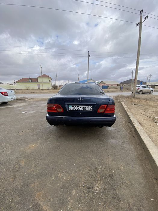 Авто Мерс Лупарик