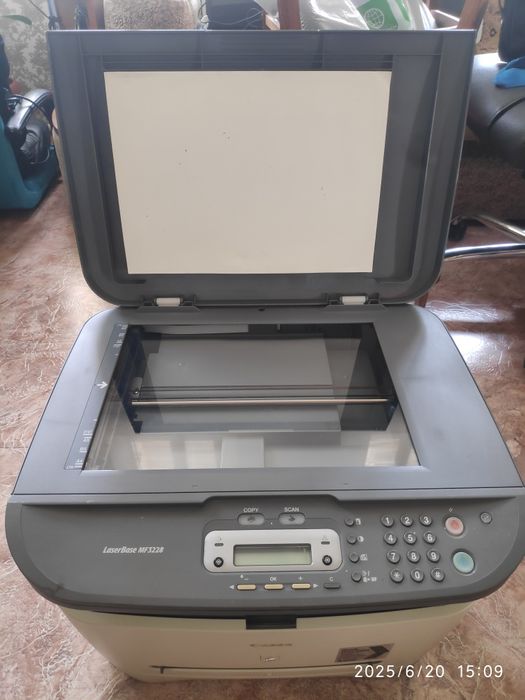 МФУ Canon Laserbase MF3228 продаётся!