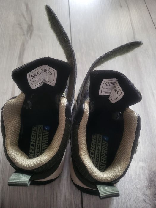 Vând ghetuțe băiețel