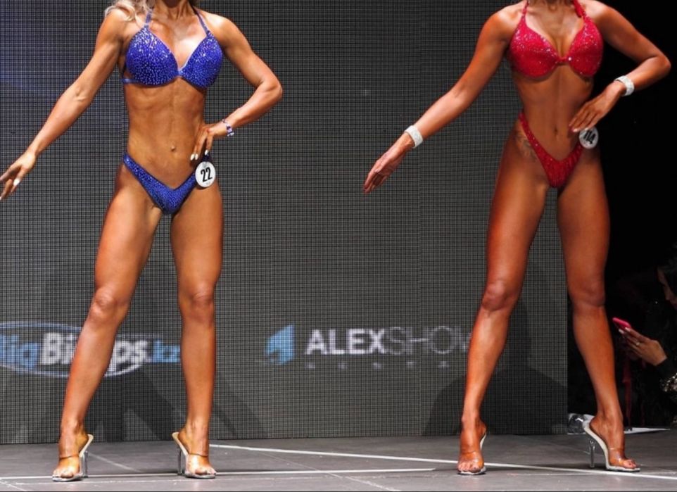 Продам купальник фитнес бикини