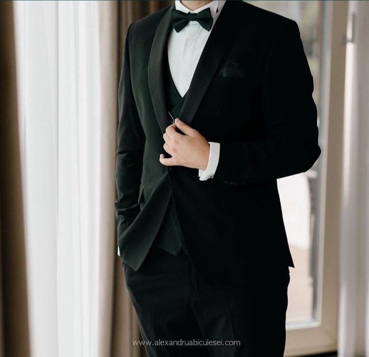 Costum ceremonie