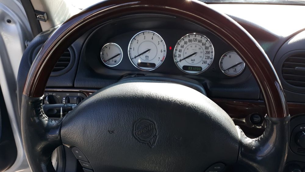 Chrysler 300m  automat, an 2002 pentru piese de schimb