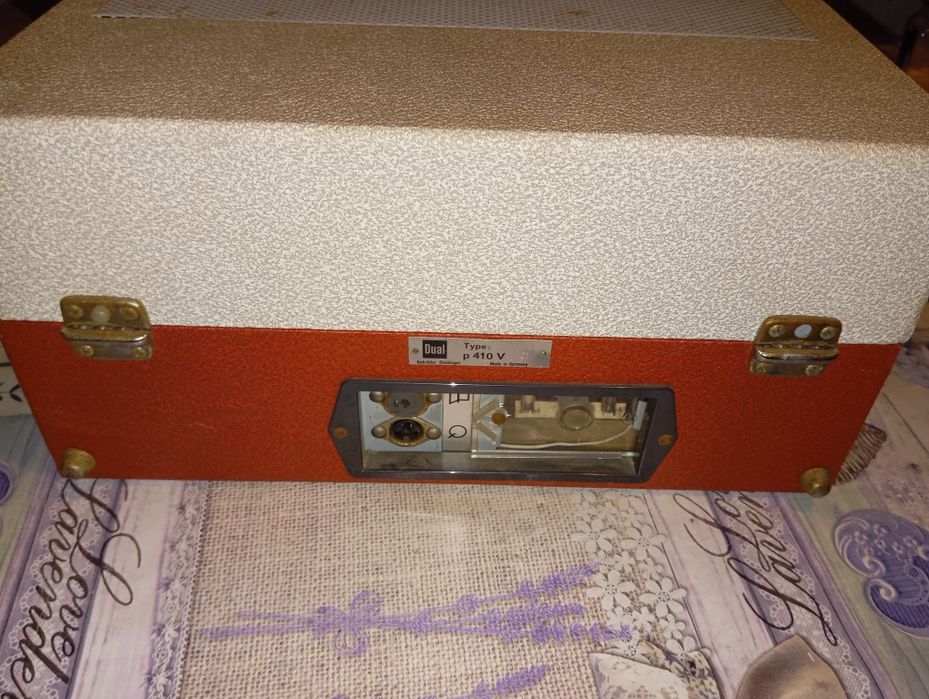 Ретро лампов грамофон Dual P410V от 1966г.