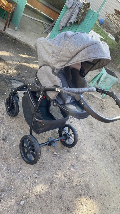 Коляска идеальном  состояний