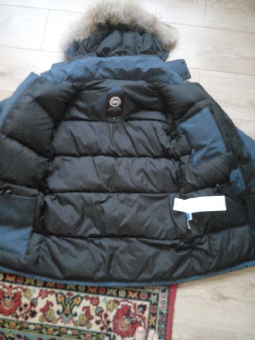 Куртка зимняя Canada Goose