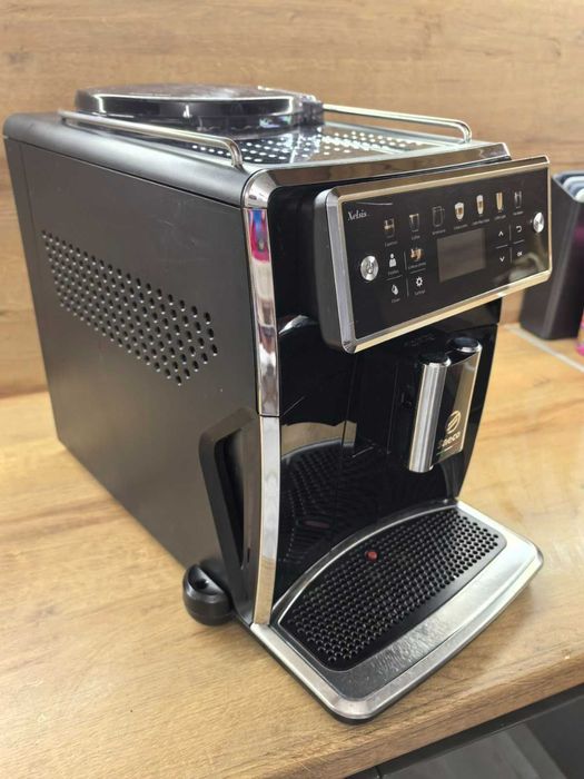 Saeco Xelsis SM - внос , с БГ меню , в оригинален кашон