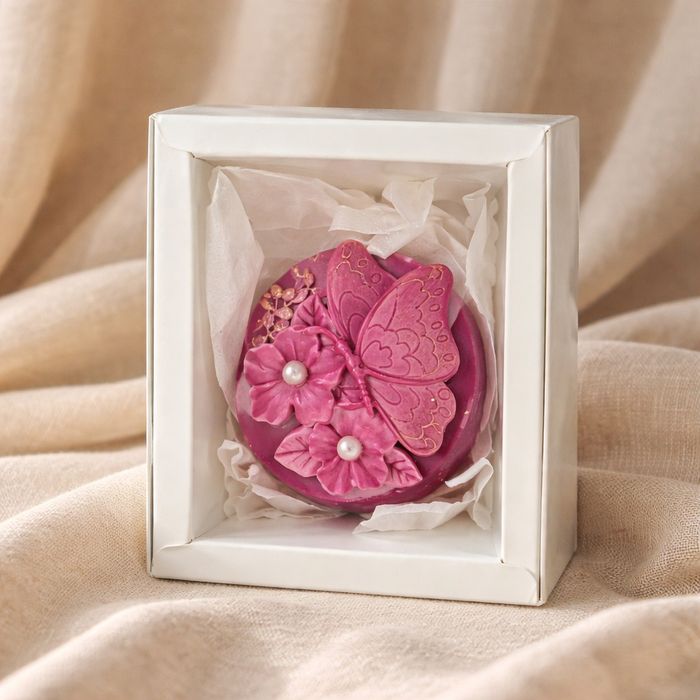 Cadouri parfumate pentru  Martie