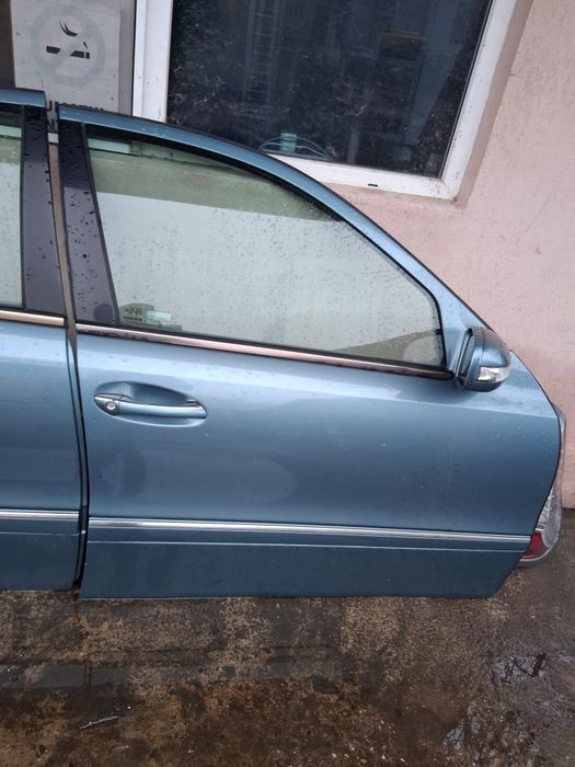 Usa  dreapta fata   Mercedes W211 sedan 2004-2005-2006-2007
Pretul ies