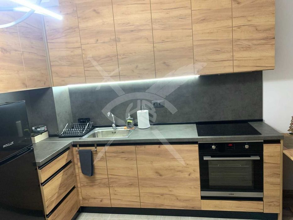 Дава се под наем Едностаен апартамент в София, Център - 52 кв.м за 747.66 € - Снимка #2