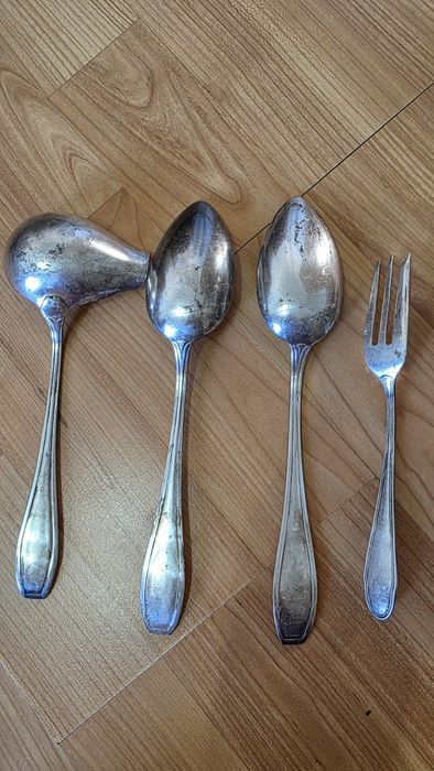 Lot 4 tacâmuri vechi argintate WMF 90 germane, de colecţie