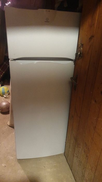 Хладилник Indesit