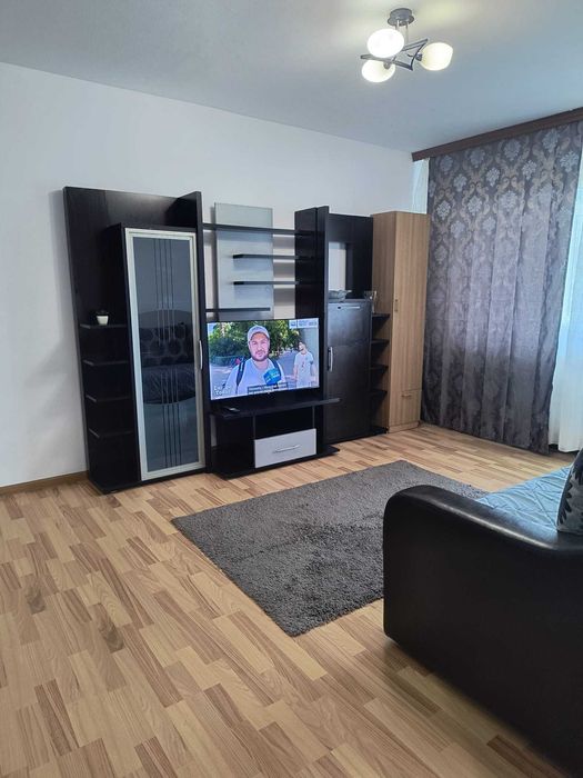 Particular, inchiriez pe termen lung apartament decomandat cu 2 camere in Constanta, zona TOMIS NORD, la vapor.