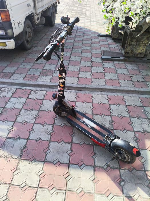 Электросамокат  kugoo M4
