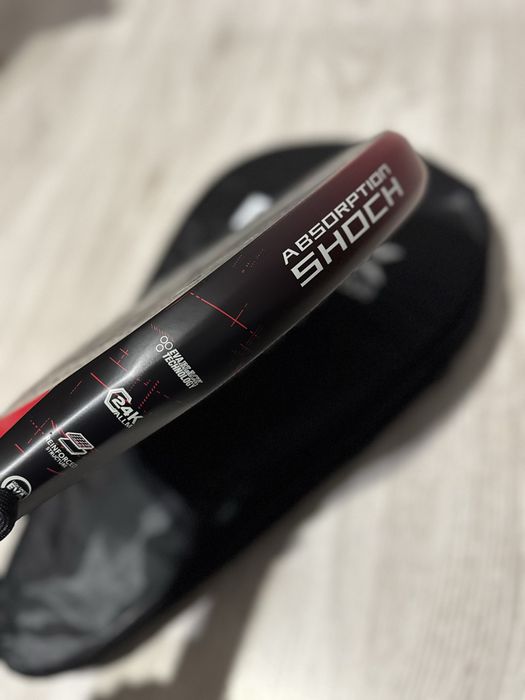 Ракета за падел Grenade 6.0 - нова