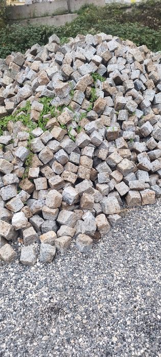 Гранитни  павета