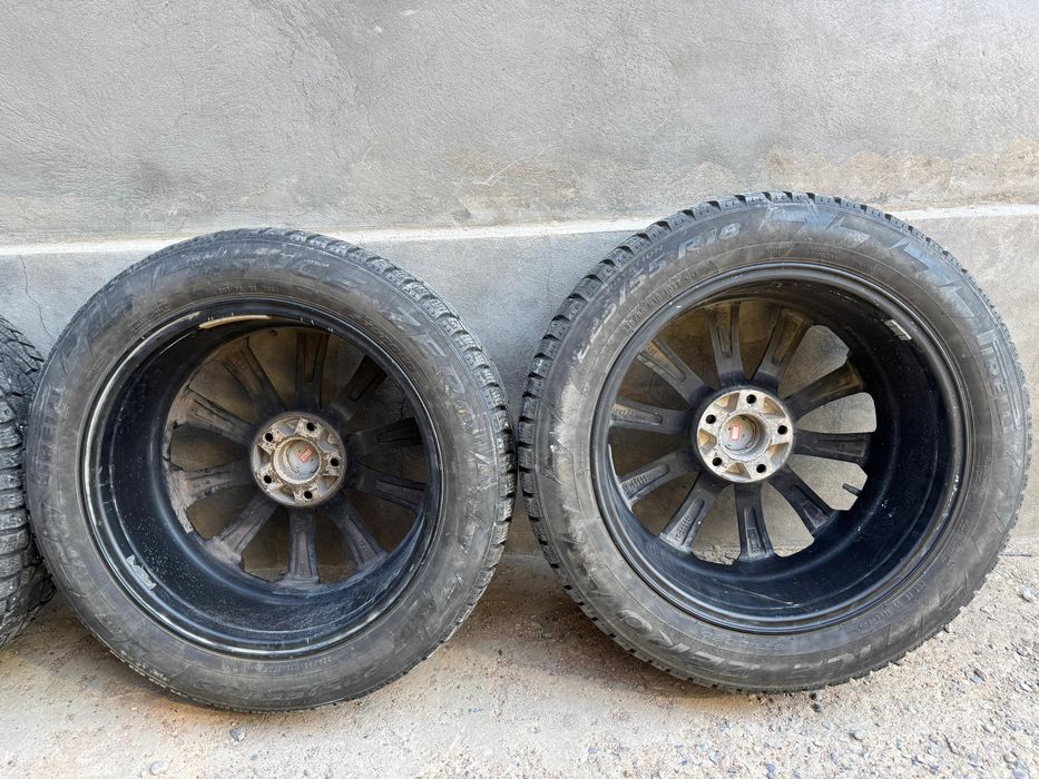 Продам титан диски шинами