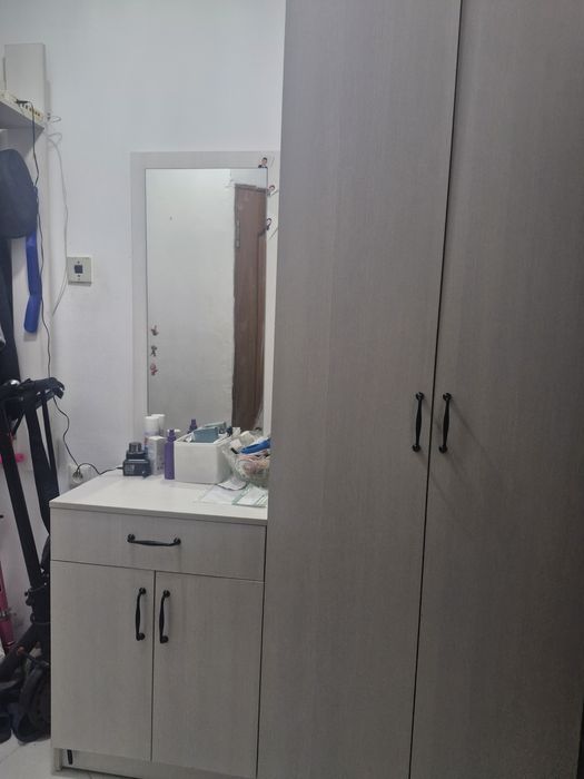Продам ШКАФ в прихожку