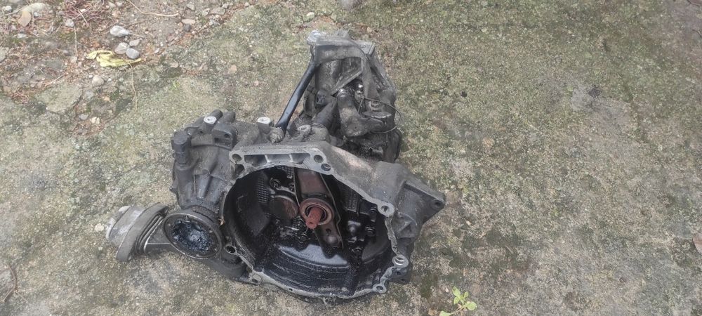 Сеат Леон на части