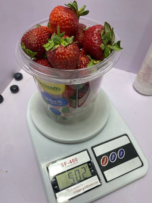 Свежая клубника/ кулупной