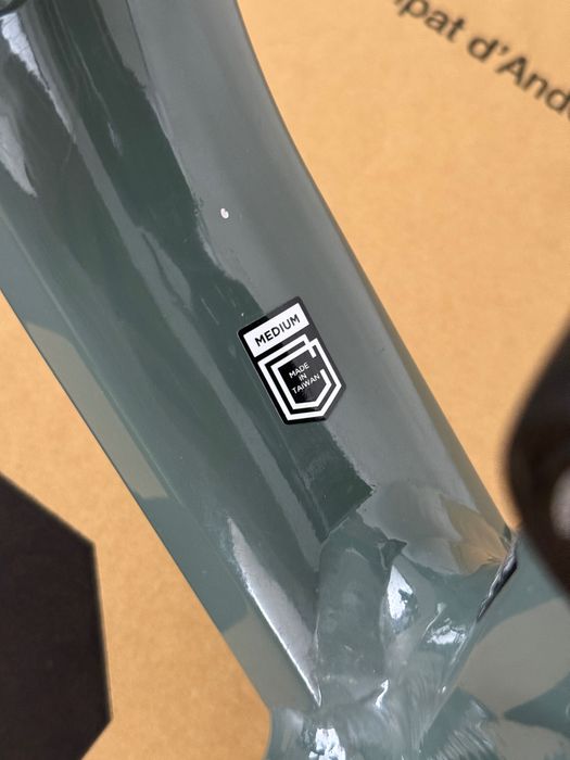 Commencal Meta TR V4 Medium