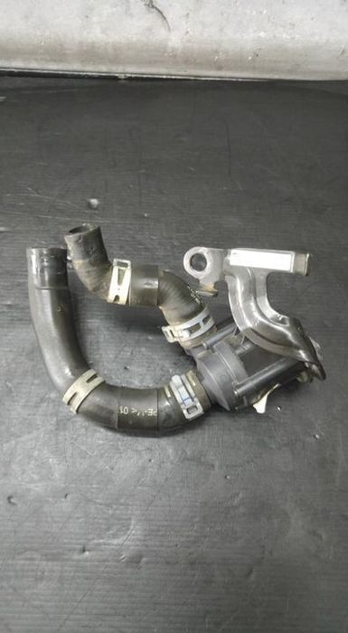 Pompa recirculare apa 2.0 tdi audi q3 8u 5q0121599q