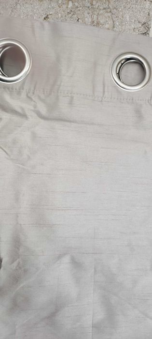 Плътно перде в сив цвят