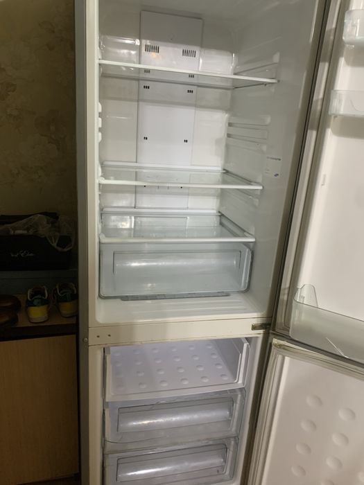 Холодильник Samsung RL34ECTS