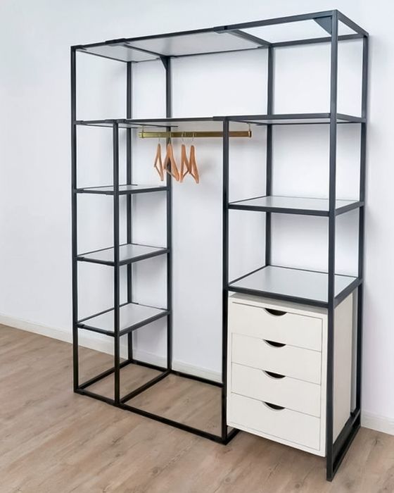 Parta/stol/loft uslubida metalldan yasalgan