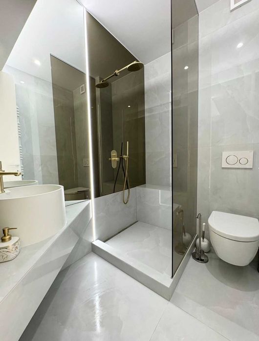 Proprietar inchiriez apart 3 camere Cortina North