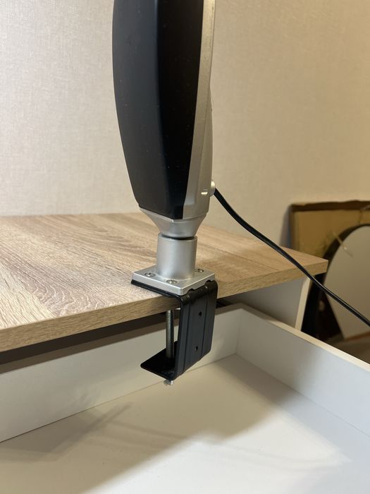 Светильник настольный