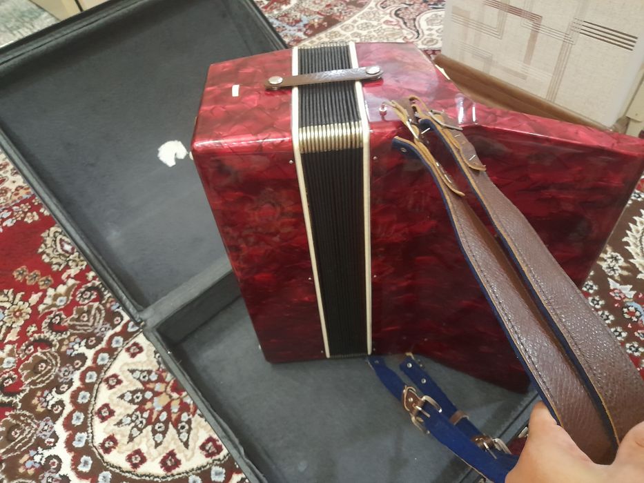 Akardion sotiladi holati zo'r aybi yo'q kelib tekshirib olasiz