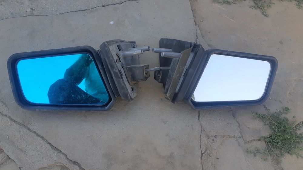 Боковые зеркало Ваз- 2115.