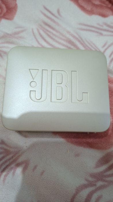 ультракомпактная портативная колонка JBL GO 2.