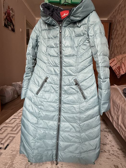 Продам зимний пуховик