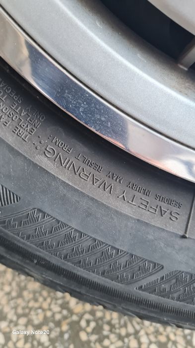 Гуми 205/60/15 сджанти