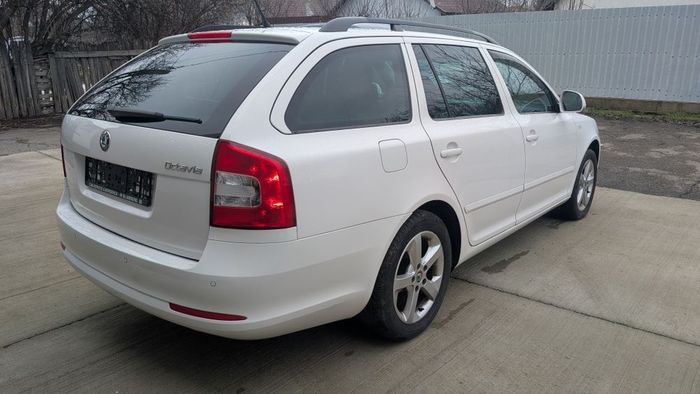 Skoda Octavia 1.2Tsi 105cp 2012 benzina Climatronic