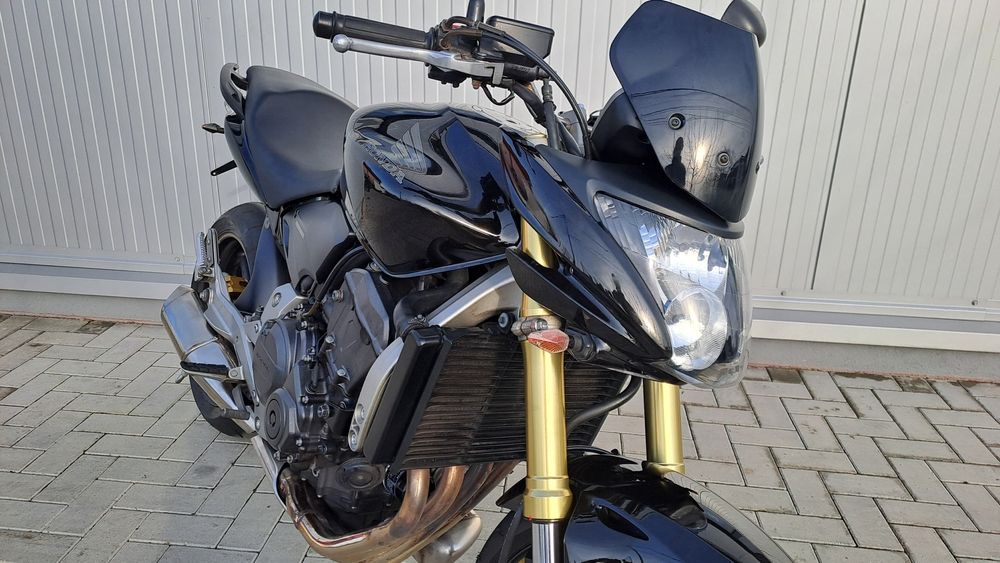 MotoFly Ploiesti vinde Honda Hornet 2007