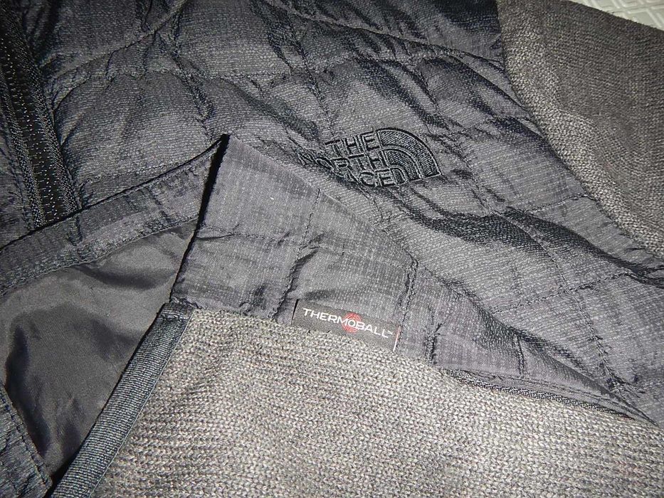 Geaca The North Face Thermoball Primaloft. Marimea M-Men.