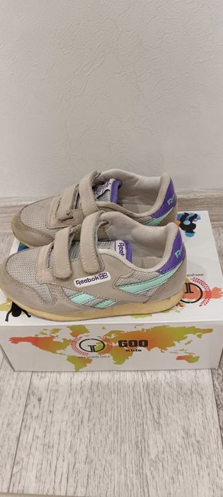 Отдам даром детскую обувь