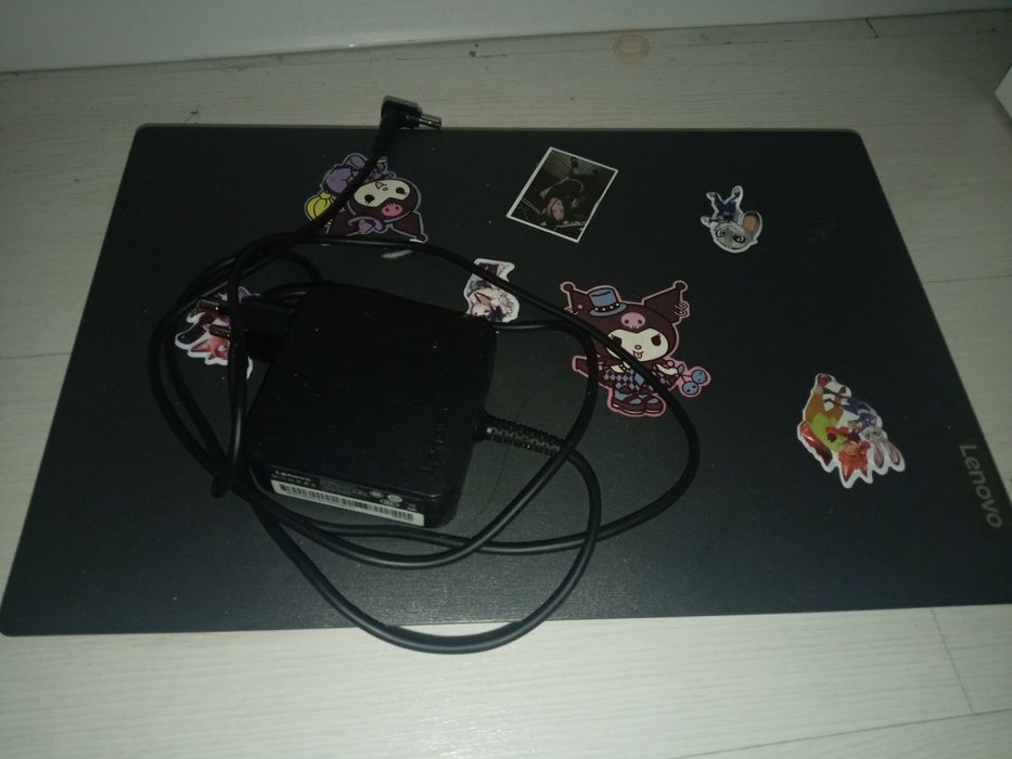Ноутбук Lenovo продается