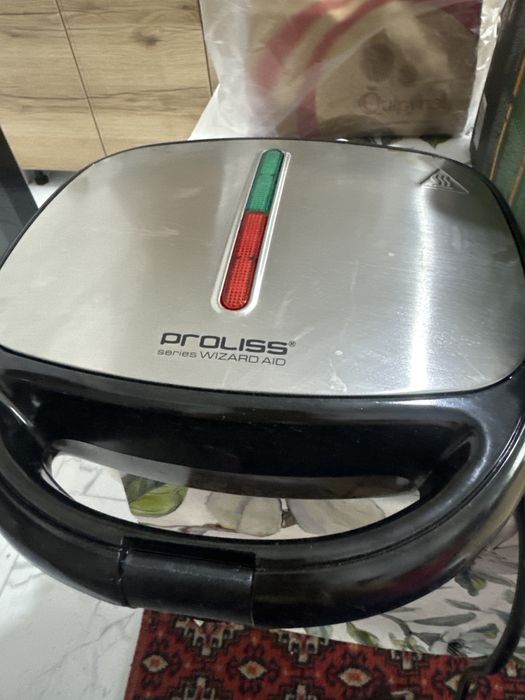 Вафельница сендвичница гриль 3в1