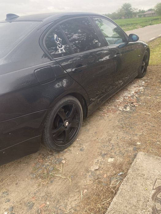 Bmw e90-320i-2006-150 cp (3000€negociabil)