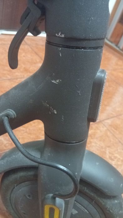 Vând trotineta electrica Xiaomi