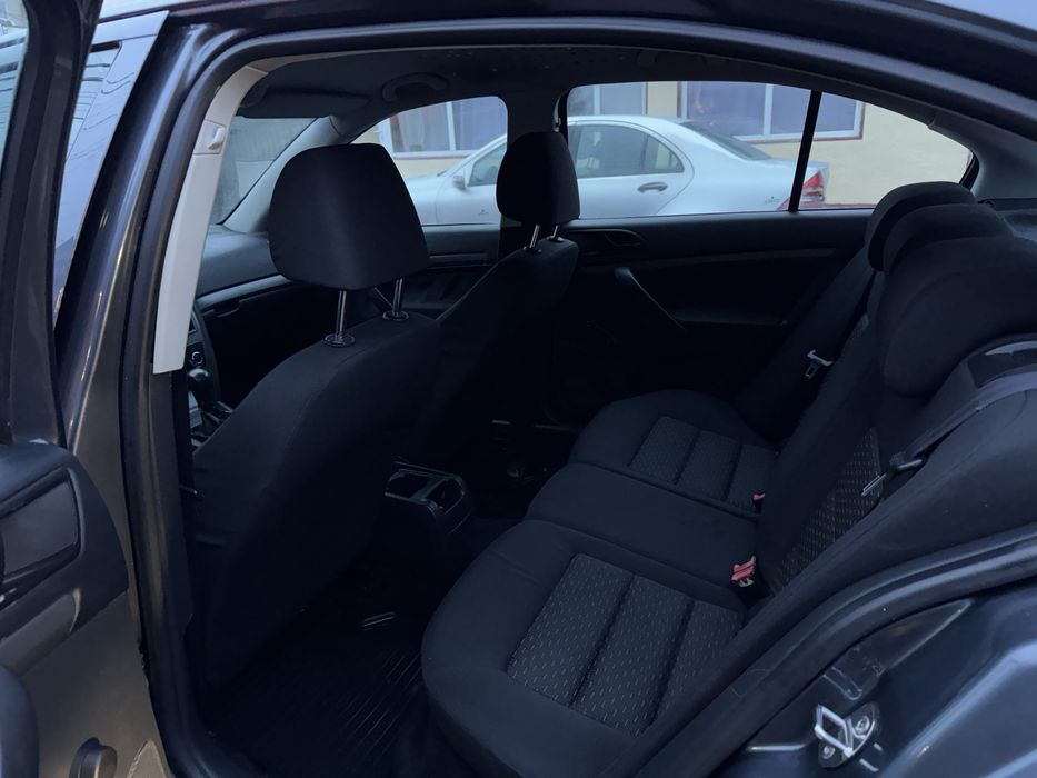 - Skoda Octavia 2 Elegance [ 2011 ] 1.6 Benzina , Stare Excelenta .