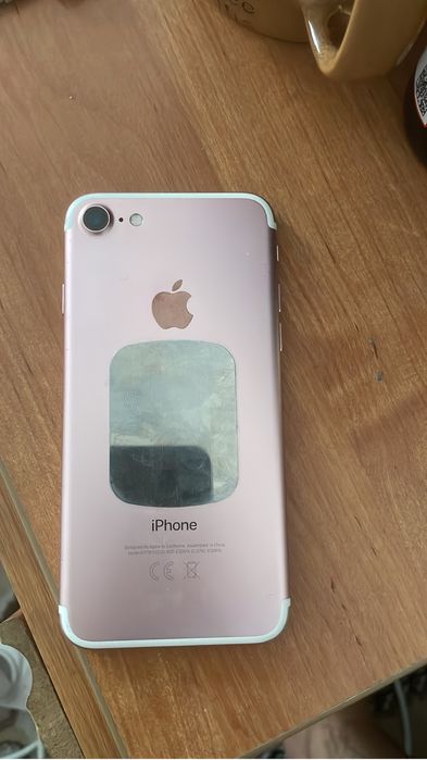 Айфон 7 бәрі істейді ешкандай минус жоқ