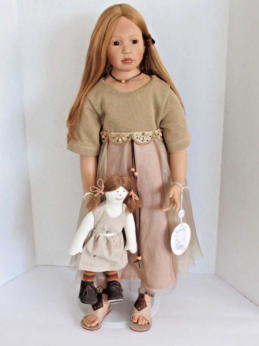 Голяма авторска кукла