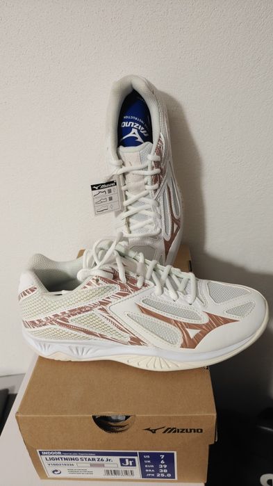 Adidasi Mizuno Lightning Star Jr. 39