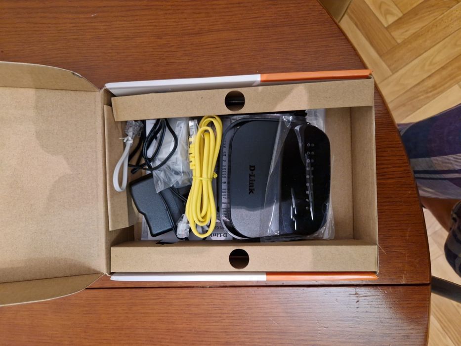 Продам НОВЫЙ модем-роутер D-link DSL-2750U